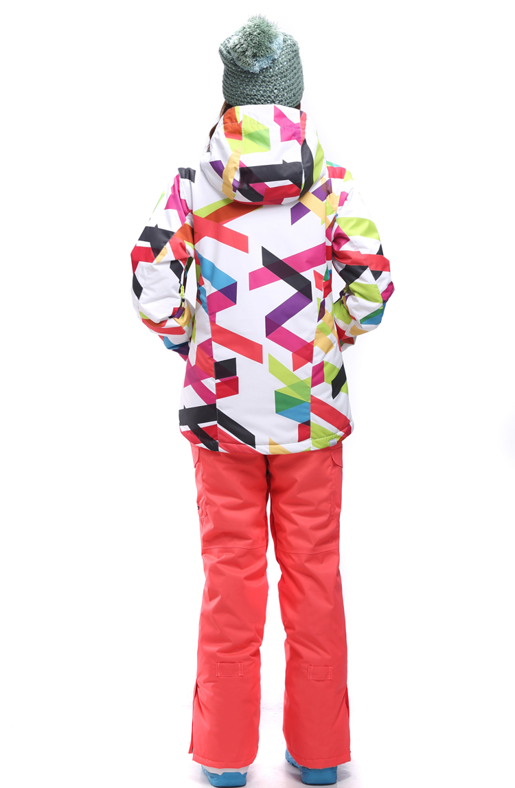 женская спортивная зимняя лыжная одежда фото