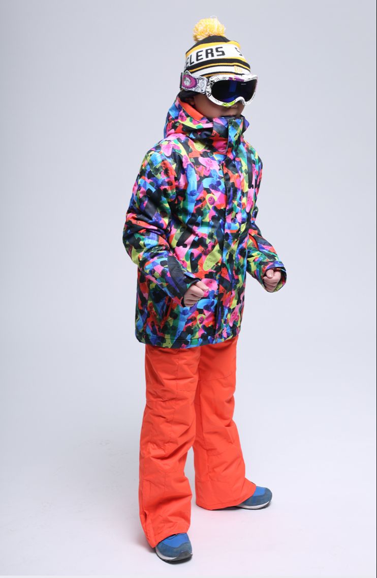 Детский зимний водонепроницаемый горнолыжный и сноубордический костюм GSOU SNOW с доставкой дешево, купить горнолыжный костюм для девочки в интернет магазине по недорогой цене, красивая и модная горнолыжная одежда для мальчика, зимние спортивные костюмы распродажа, каталог качественных и хороших горнолыжных костюмов, лучшие горнолыжные костюмы фото, модные теплые, дышащие ветрозащитные сноубордические костюмы для детей 2015 2016 2017 2018 2019 2020 фото, стильные яркие горнолыжные костюмы для маленьких от производителя с доставкой по россии 2016, заказать детский костюм на сайте, дышащий водонепроницаемый ветрозащитный детский горнолыжный костюм интернет магазин фото